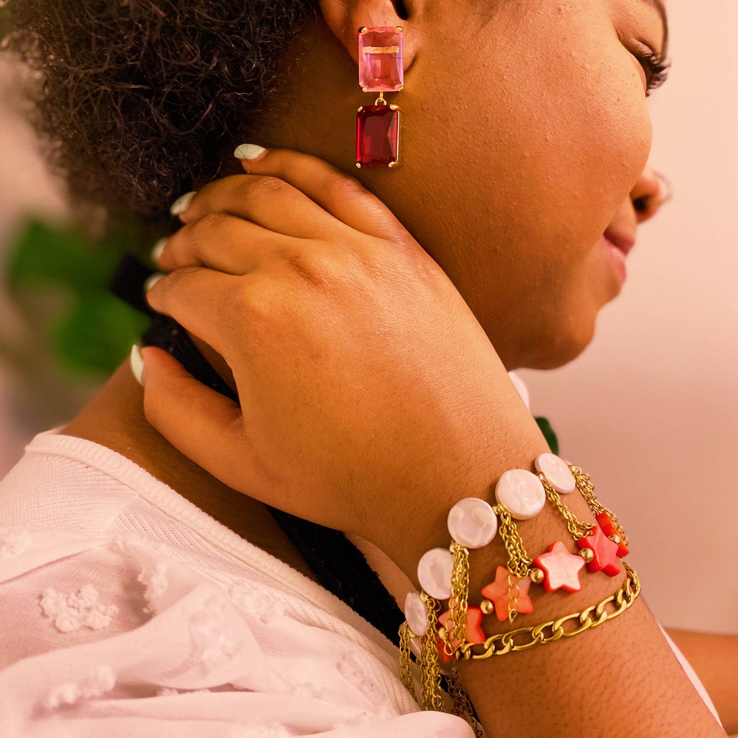 Shelly Star Stretch Bracelet: Cream
