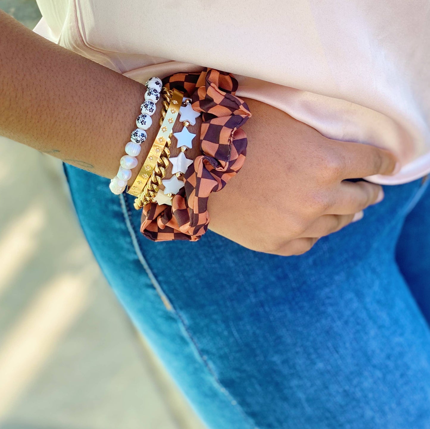 Shelly Star Stretch Bracelet: Cream