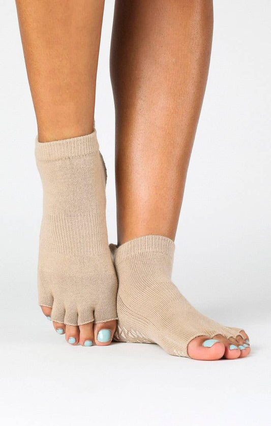 Basal Toeless Full Foot Grip Sock: S/M / Sand