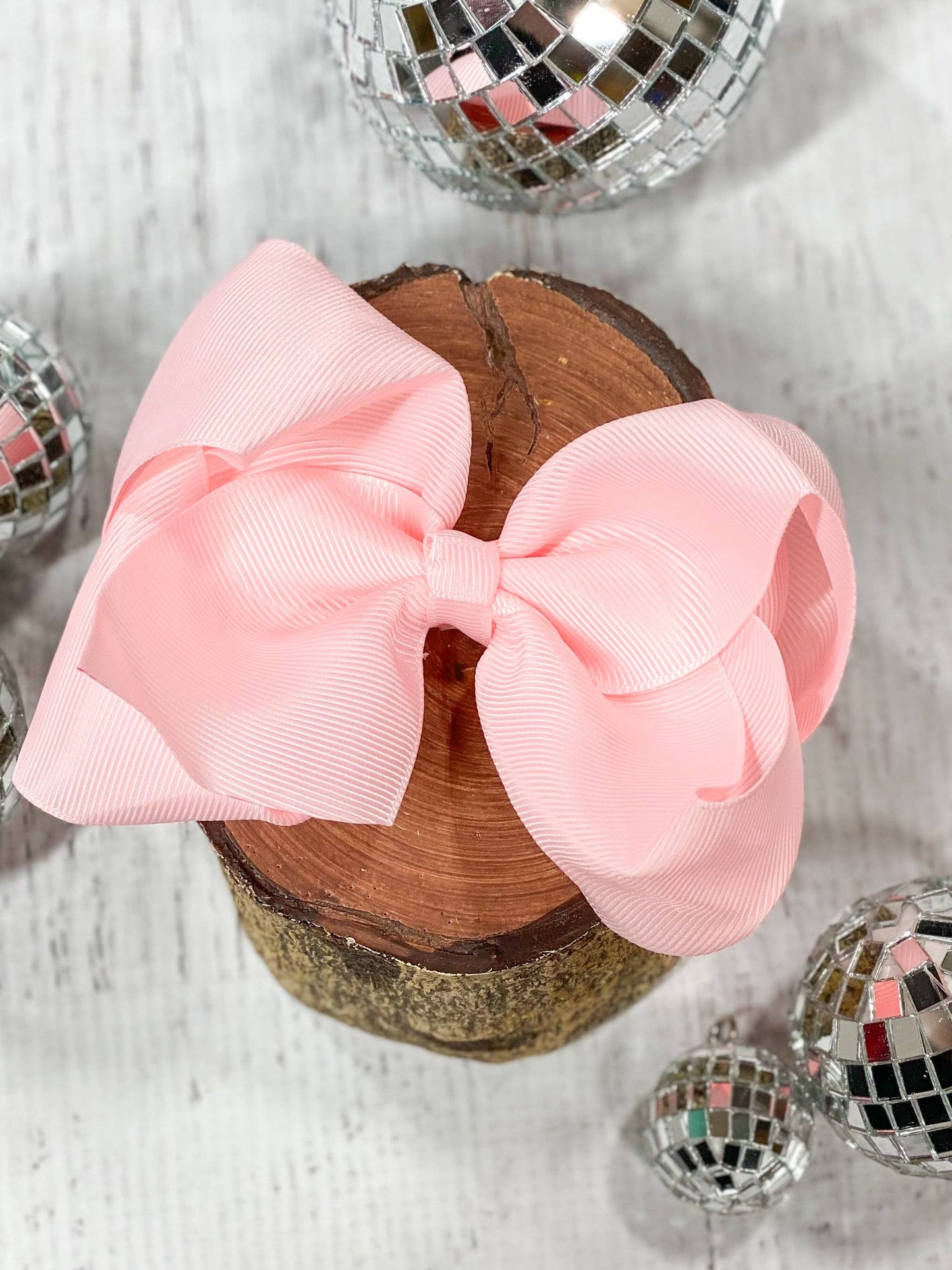 5.5" Classic Oversized Bow on French Clip (The Hair Bow Company)