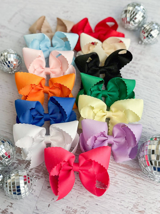 5" Classic Scalloped Edge Bow (The Hair Bow Company)