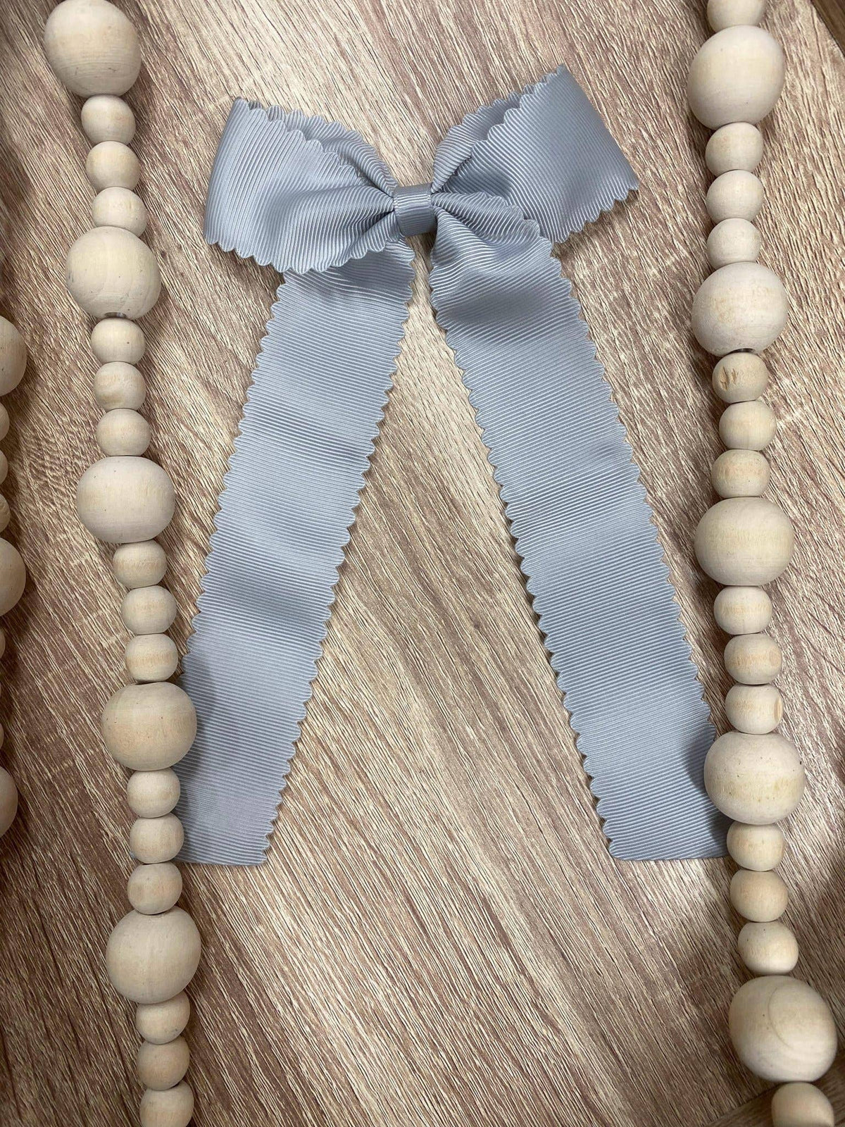 Scalloped Long Tail Bow with Alligator Clip