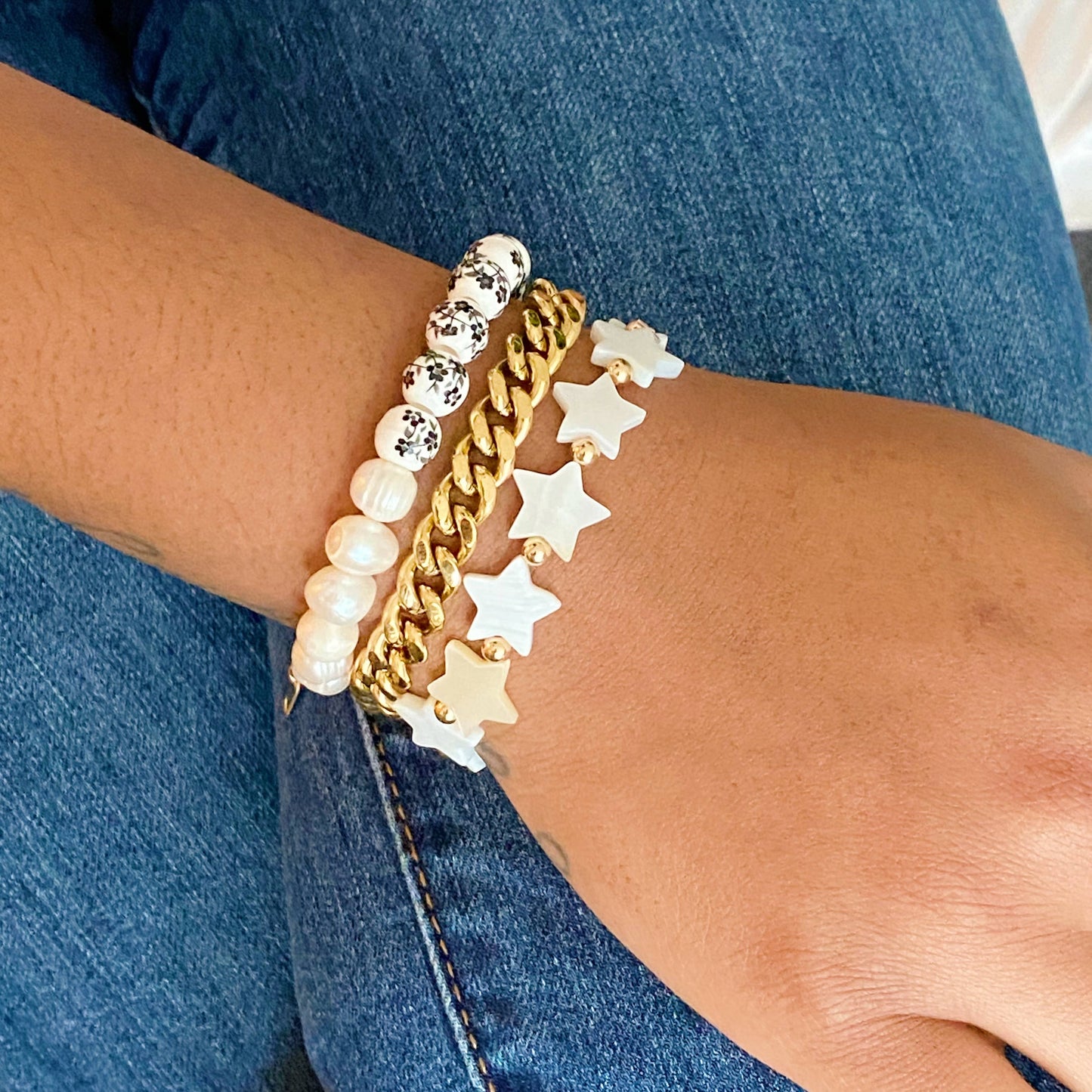 Shelly Star Stretch Bracelet: Cream