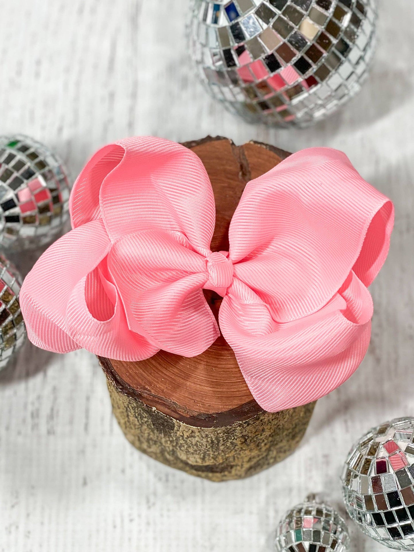 5.5" Classic Oversized Bow on French Clip (The Hair Bow Company)